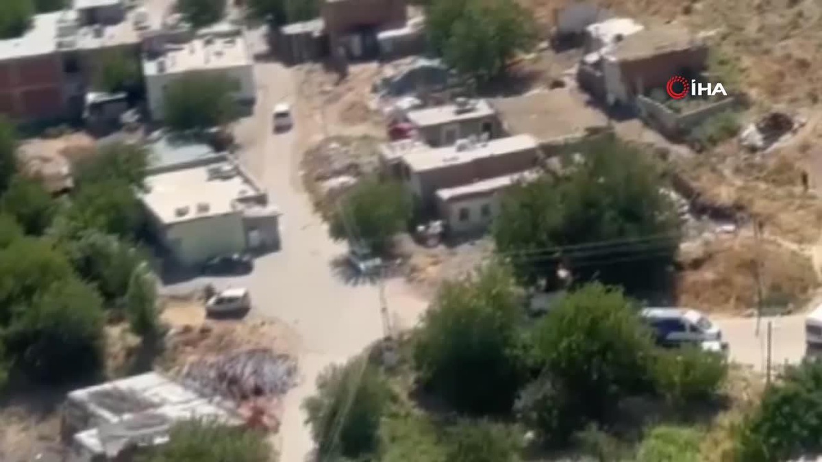 Narin\'in Cesedi Taşındığı Araç Havadan Görüntülendi