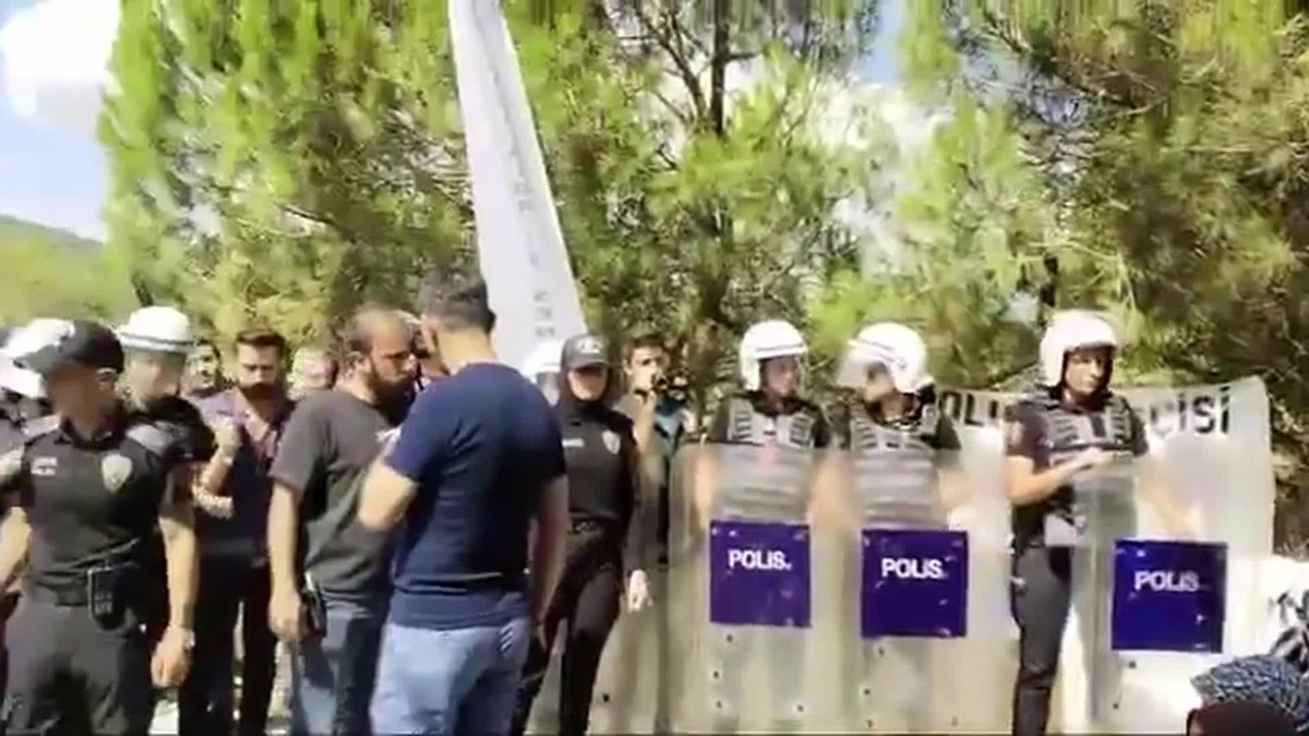 İşten Atılan Polonez İşçileri Eylemde