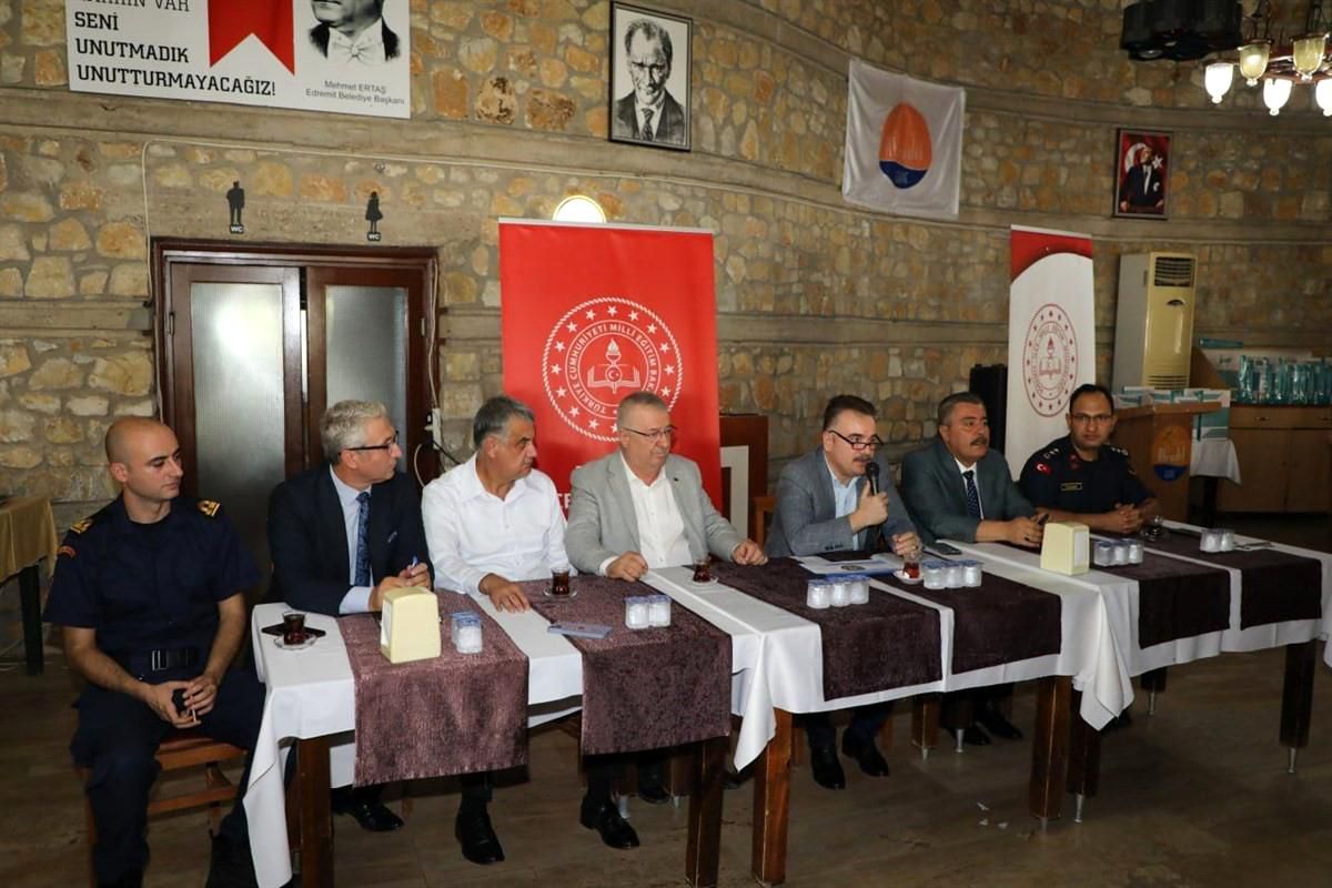 Edremit\'te eğitim güvenliği için iş birliği toplantısı düzenlendi