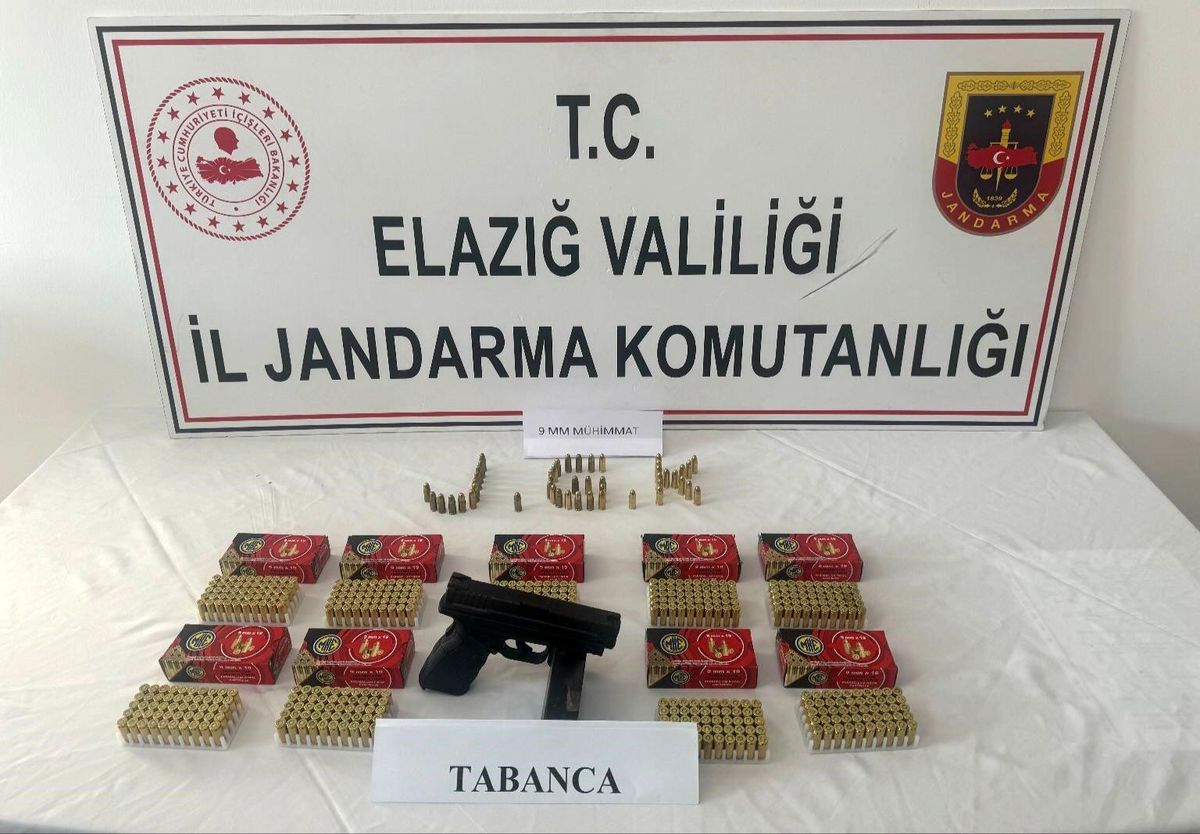 Elazığ\'da Ruhsatsız Silah ve Fişek Ele Geçirildi
