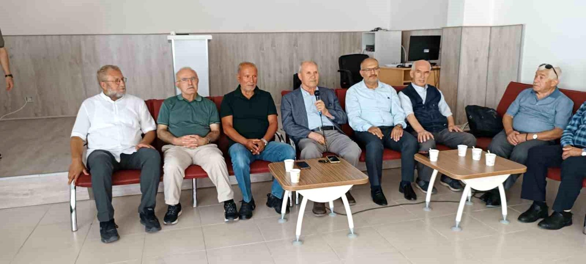 Gediz\'de İmam Hatip Mezunları Buluştu