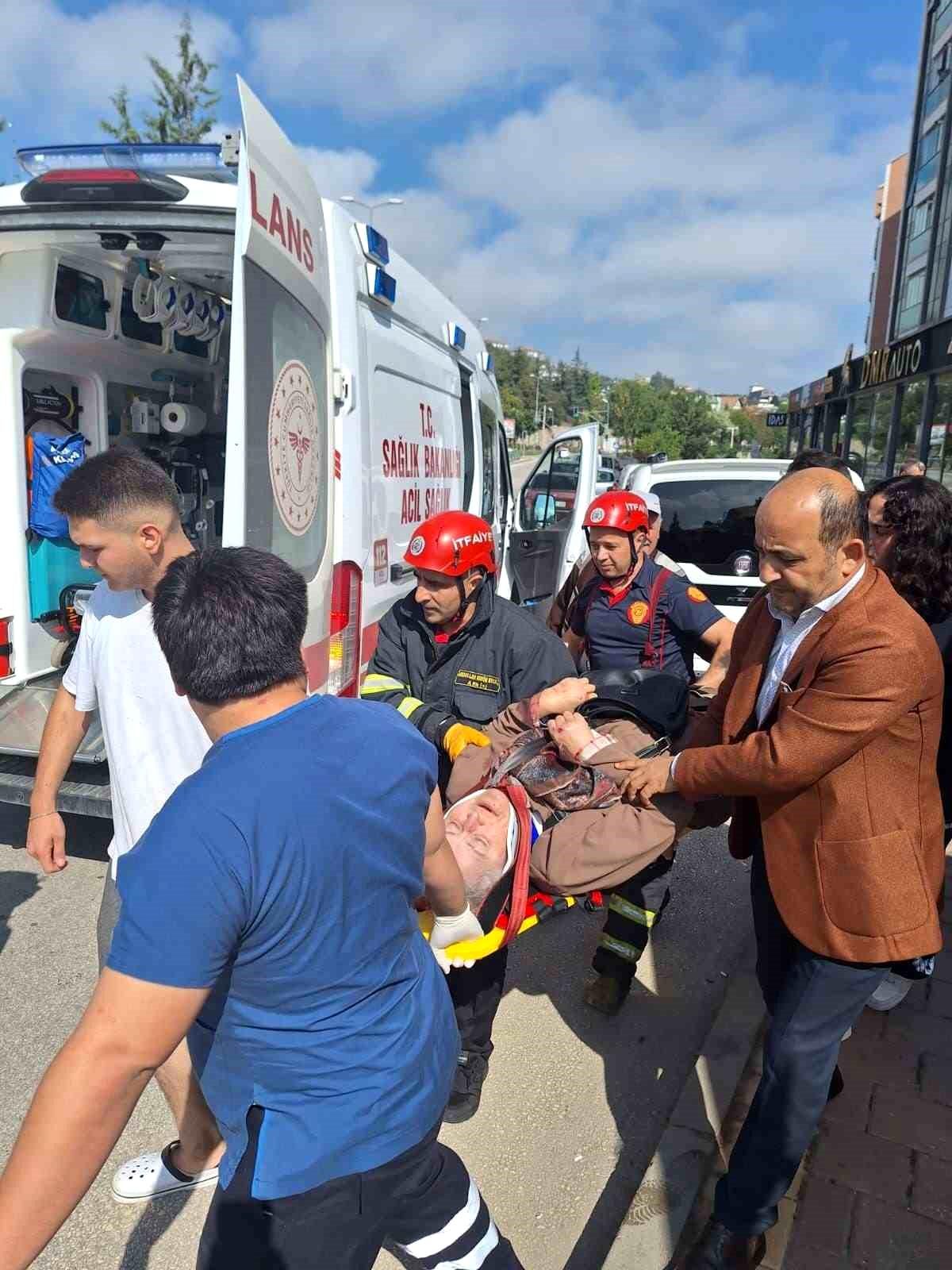 Kastamonu\'da Kamyonet Kadına Çarptı