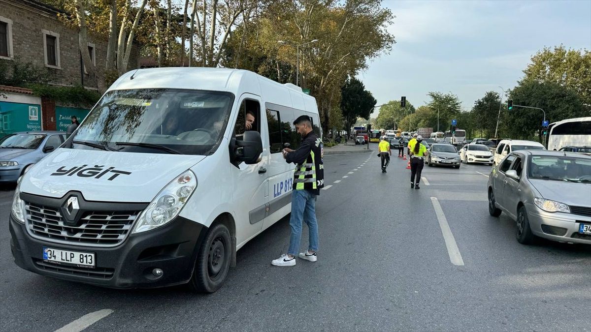 İstanbul\'da Okul Servislerine Denetim