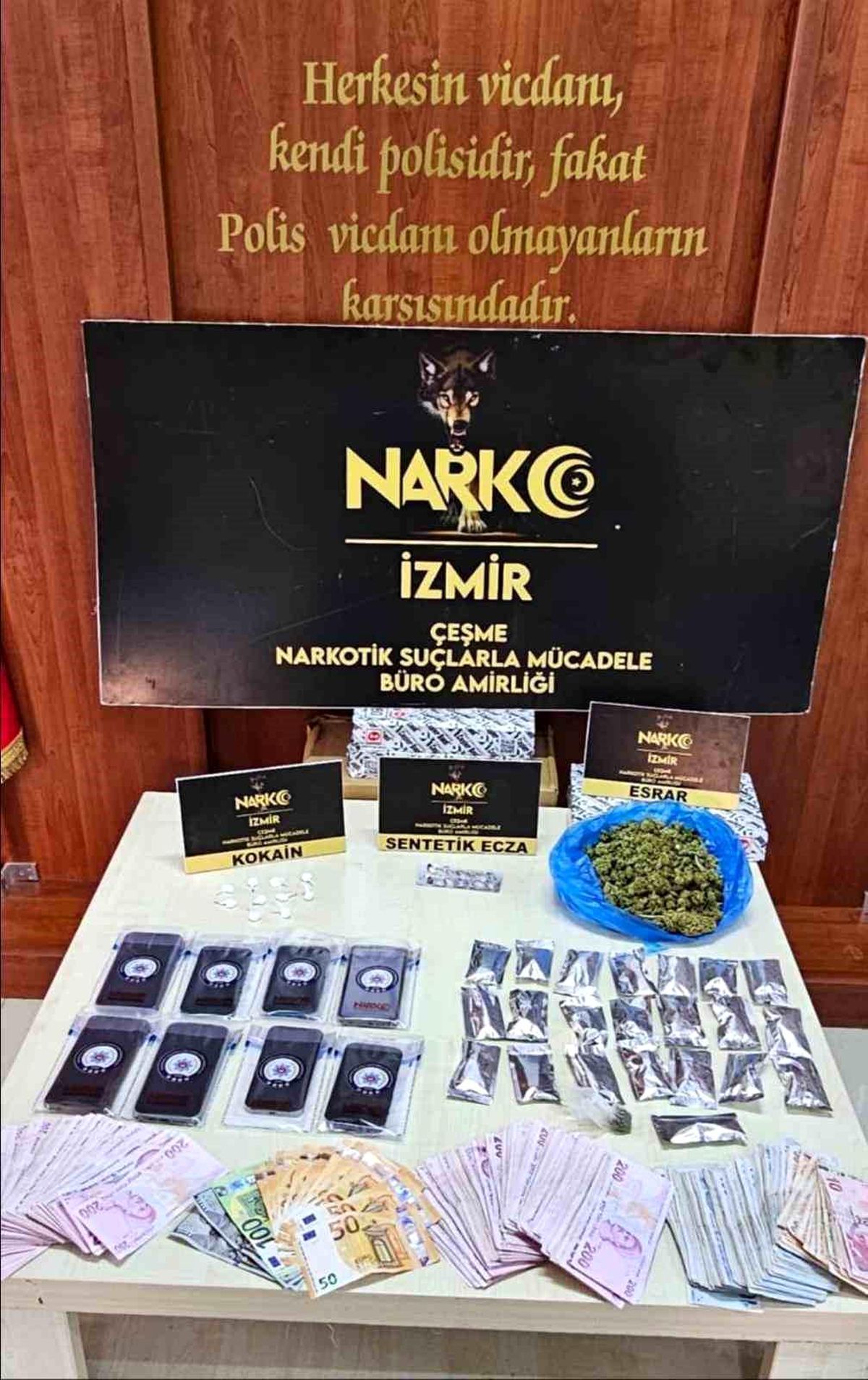 Çeşme\'de Uyuşturucu Operasyonu: 100 Gözaltı