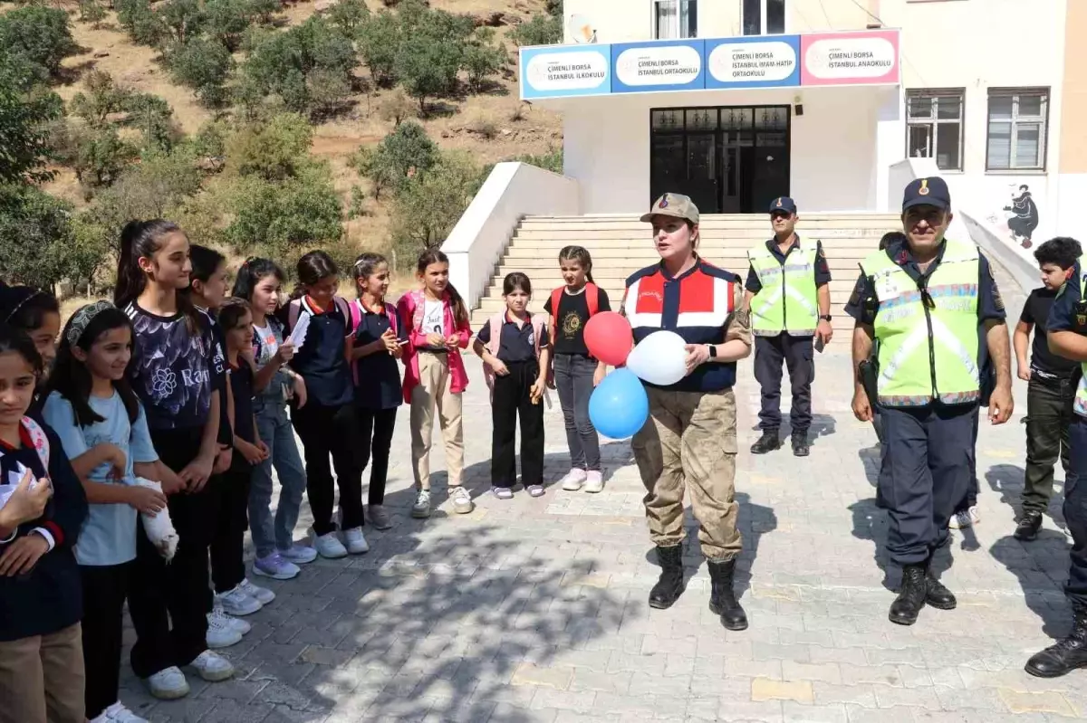 Hakkari\'de Öğrencilere Trafik Eğitimi