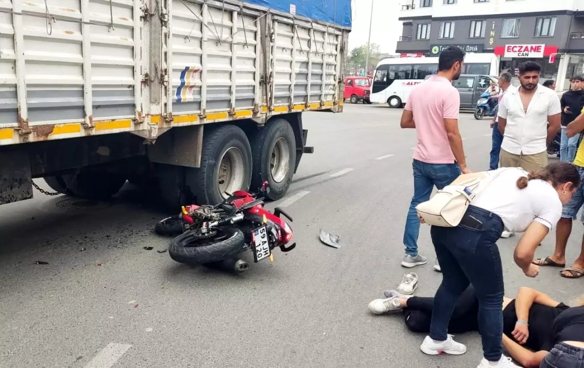 Tekirdağ\'da Motosiklet Kazası: Sürücü Ağır Yaralı