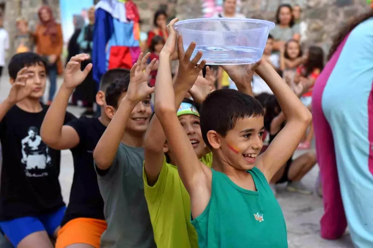 Yıldırım Belediyesi, Yaz Mahalle Şenlikleri ile çocukları sokak oyunlarıyla buluşturdu