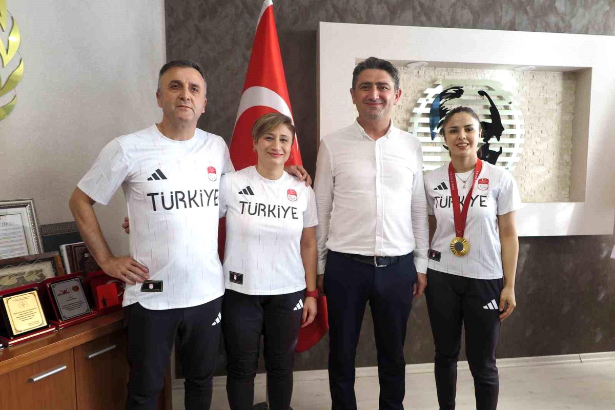 Kahramanmaraş\'ta Altın Madalya Coşkusu