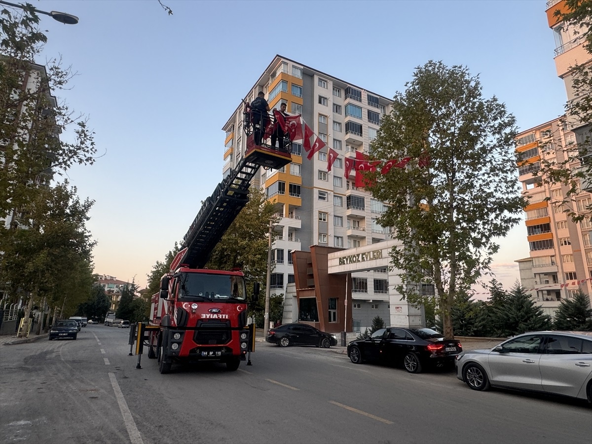Şehit Uzman Çavuş Mehmet Kökcü\'nün Ailesine Acı Haber