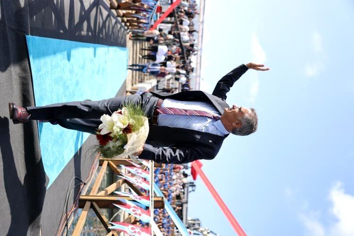 Trabzonspor\'da Şenol Güneş için imza töreni düzenlendi