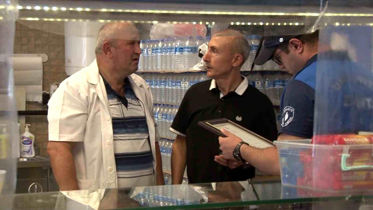 Ümraniye\'deki okul kantinlerine denetim yapıldı