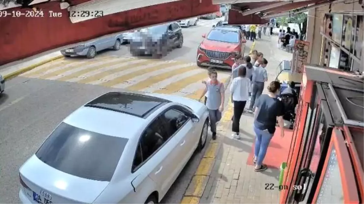 Kocaeli\'de Bisiklet Kazası: 13 Yaşındaki Kaan Hayatını Kaybetti