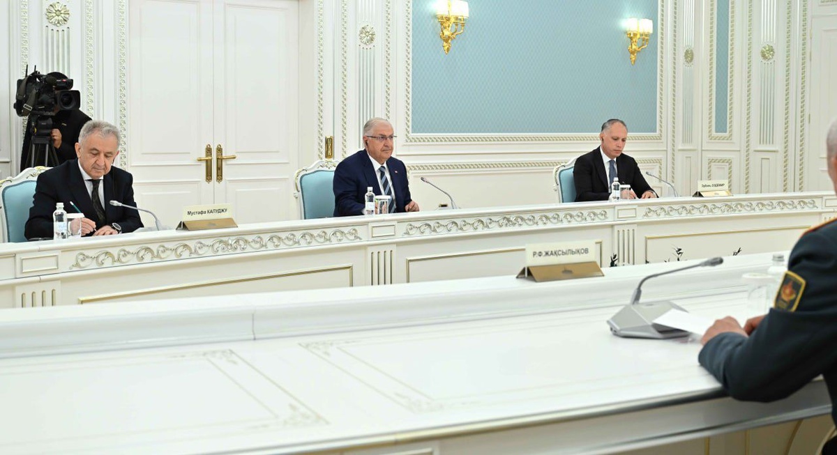 Bakan Güler, Kazakistan Cumhurbaşkanı ile Görüştü