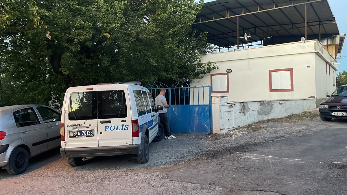 Budama Yaparken Düşen 92 Yaşındaki Adam Hayatını Kaybetti