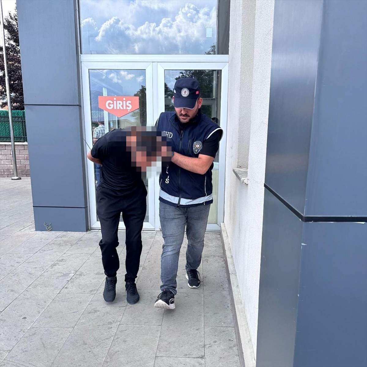 Erzincan\'da 5 Düzensiz Göçmen Yakalandı