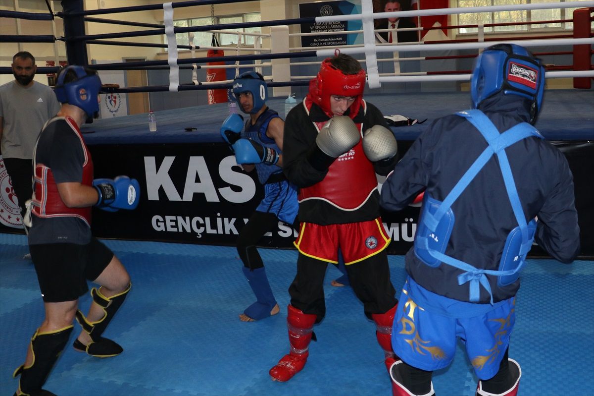 Genç Wushu Takımı Şampiyona Hazırlığında