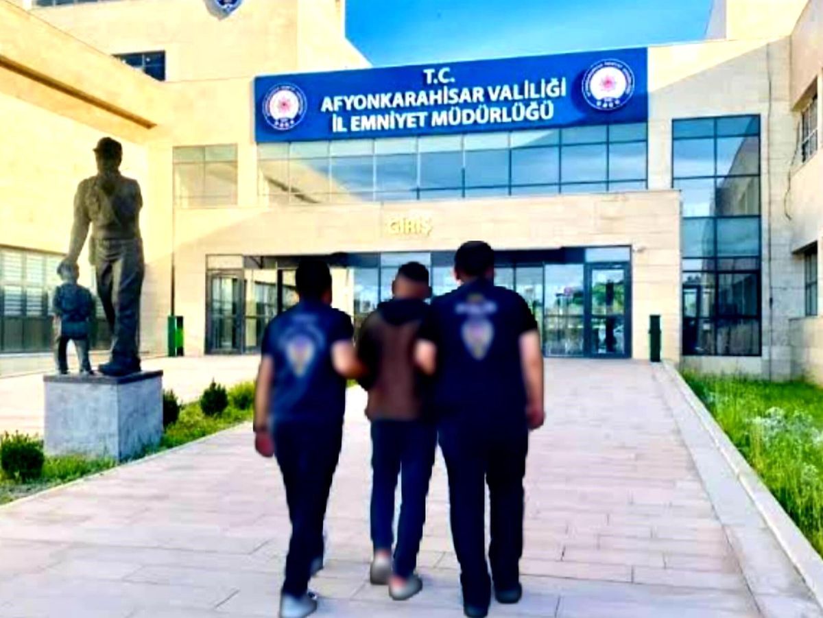 Kamp Alanında Telefon Hırsızı Yakalandı