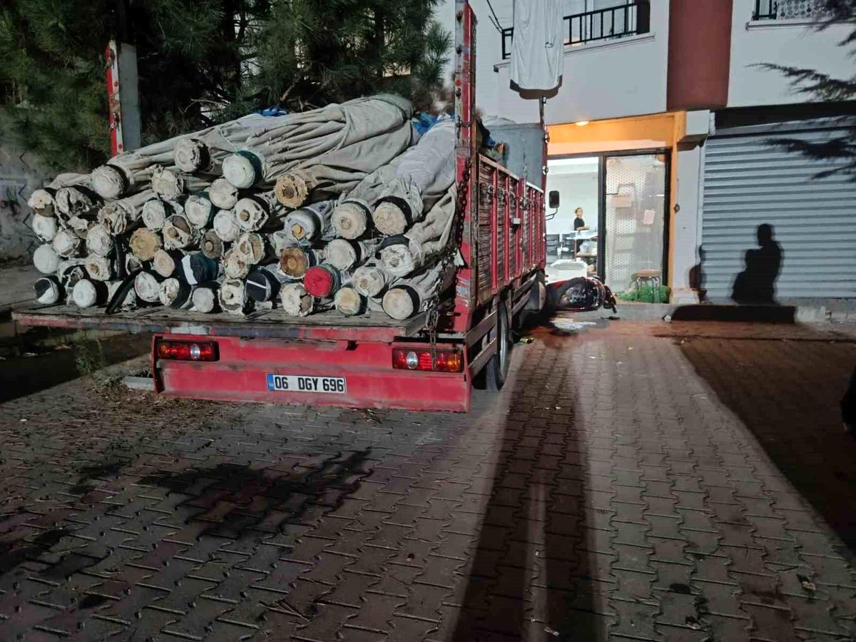 Ankara\'da kamyon dükkana girdi