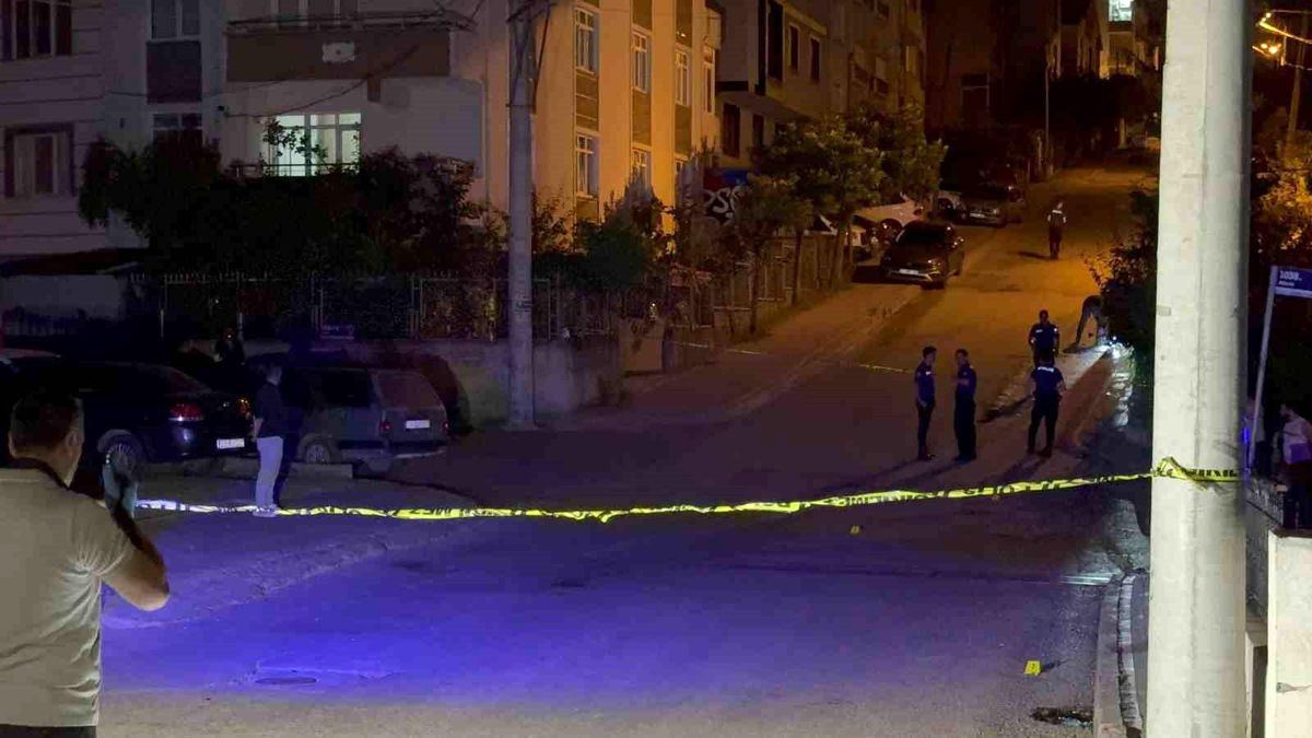 Motosikletten Rastgele Ateş Açıldı: Bir Yaralı