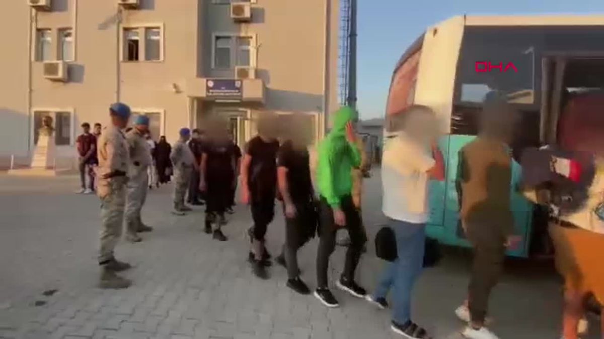 Mersin\'de Kaçak Göçmen Operasyonu