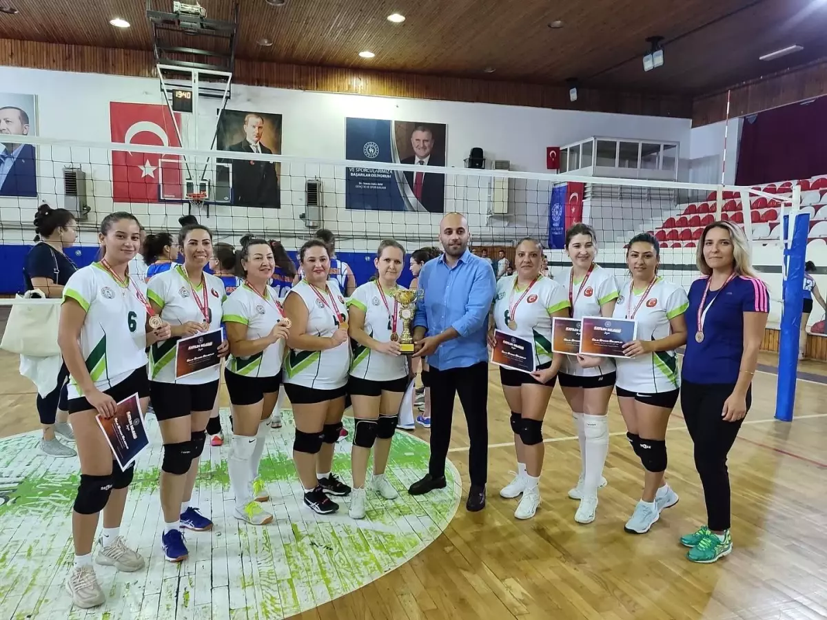 Muğla Valiliği Kadın Voleybol Takımı İl Şampiyonu Oldu