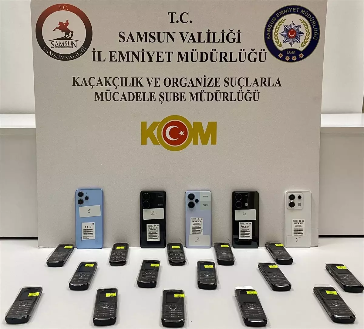 Samsun\'da Kaçak Telefon Ticareti Operasyonu