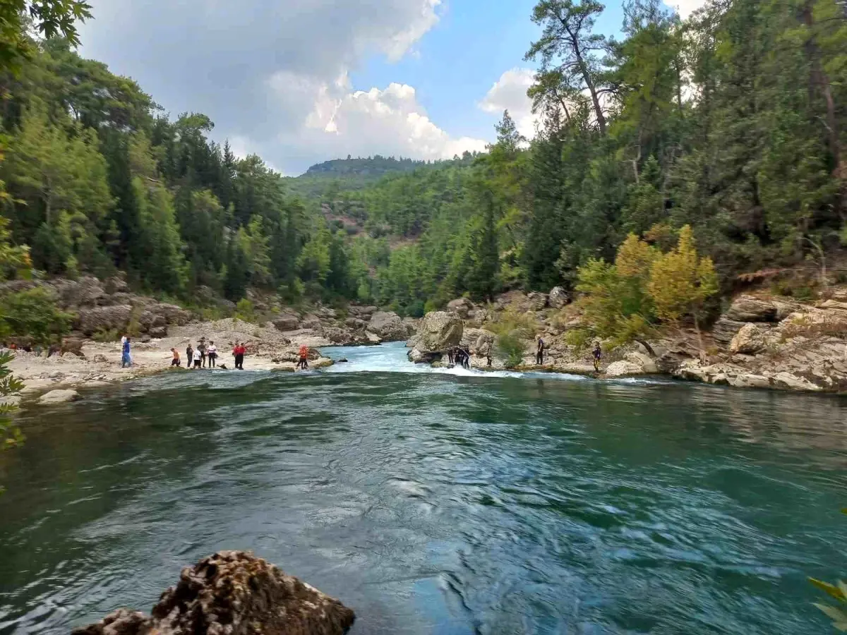 Manavgat\'ta Kaybolan Genç için Arama Yeniden Başladı