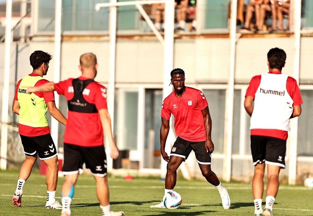 Sivasspor Gaziantep FK\'ya Hazırlanıyor