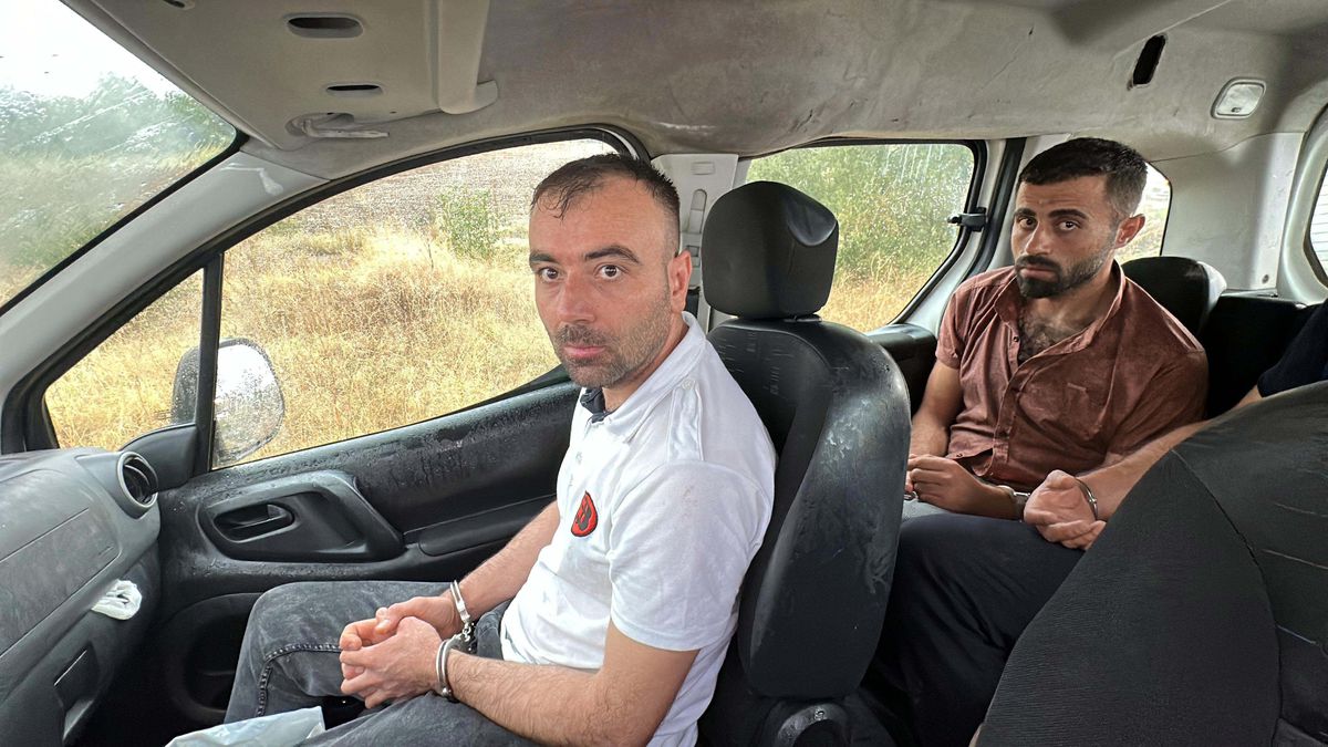 Edirne\'de Takip Sonrası Kaza: 3 Kaçak Göçmen Yakalandı