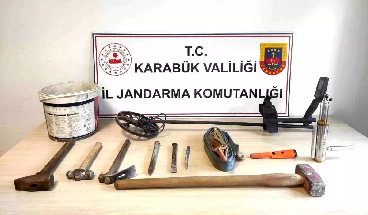 Safranbolu\'da Define Avcıları Suçüstü Yakalandı