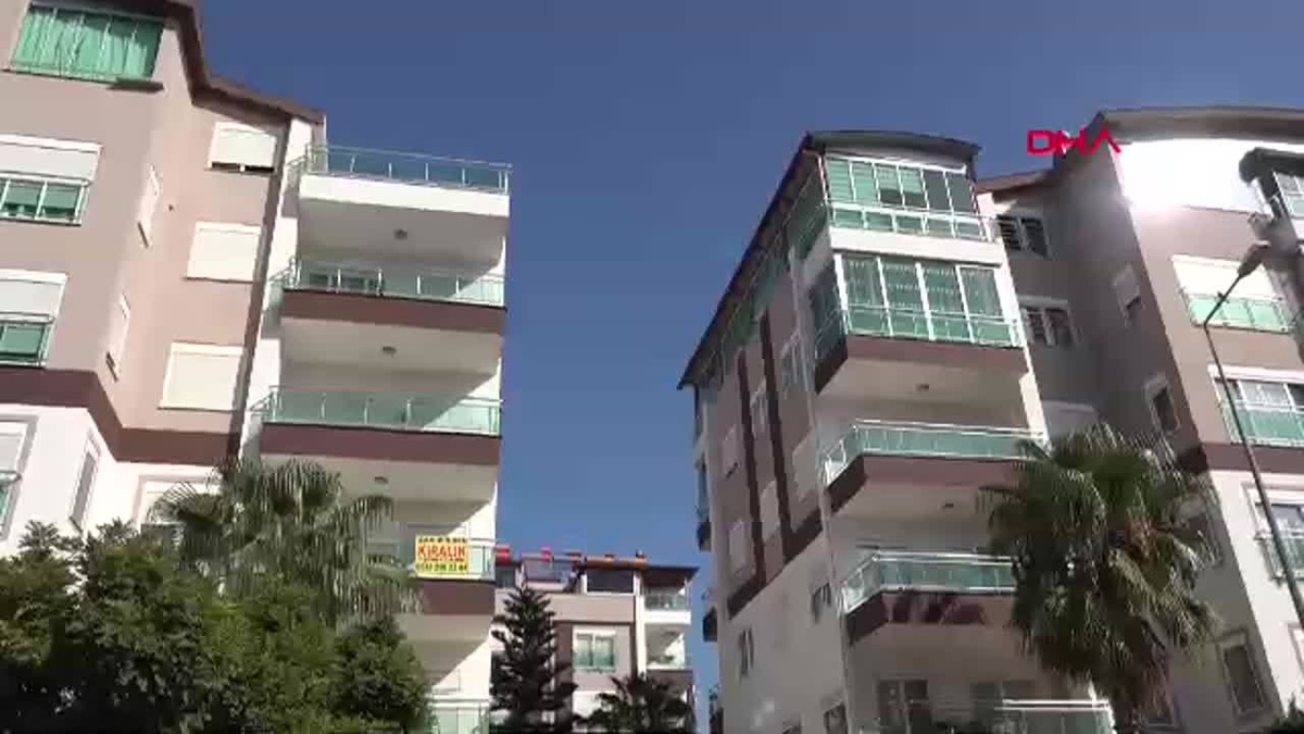 Kadın Cinayeti: Antalya\'da Eşi Tarafından Öldürüldü