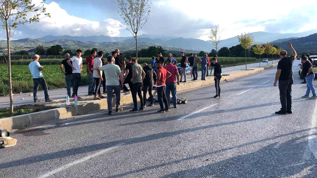 İnegöl\'de motosiklet kazası: 1 ölü, 1 yaralı