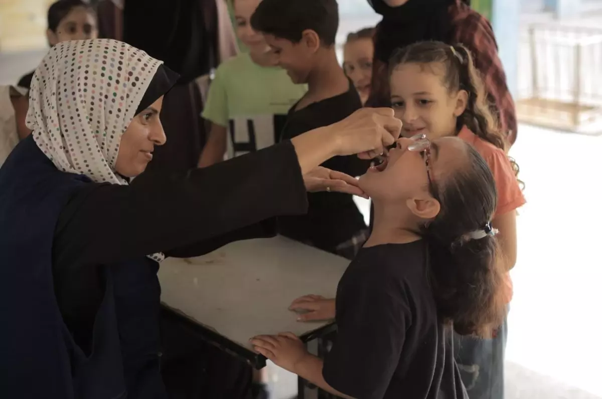 Gazze\'de 530 Bin Çocuk Aşılandı