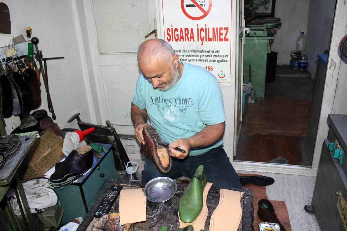 Kundura Ustaları Yok Olma Tehlikesinde