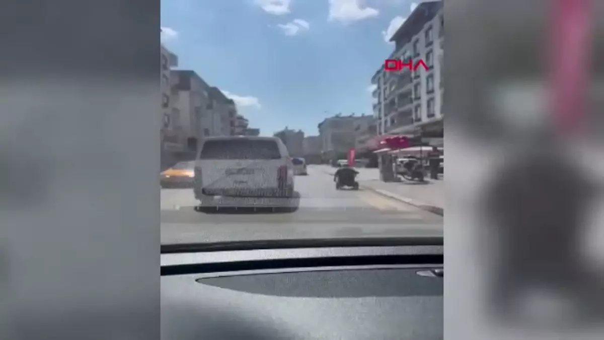 Polisin Engelli Vatandaşa Yardımı