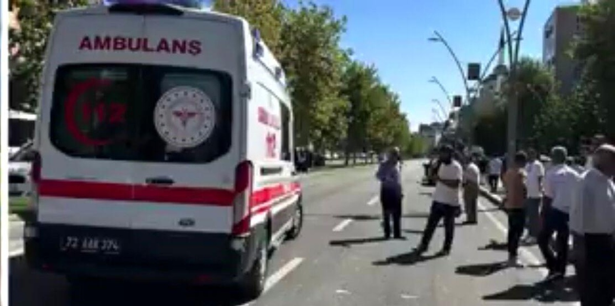 Batman\'da Yaşlı Adam Otomobilin Çarpmasıyla Ağır Yaralandı