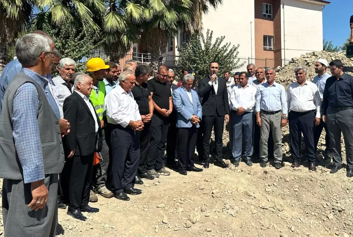 Adıyaman\'ın Samsat ilçesinde cami ve taziye evi için temel atıldı