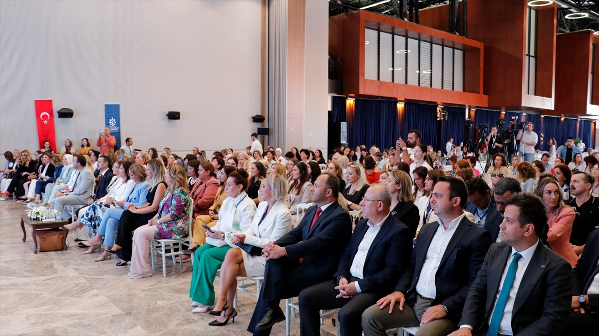 İş Kadınları Kocaeli\'de Buluştu