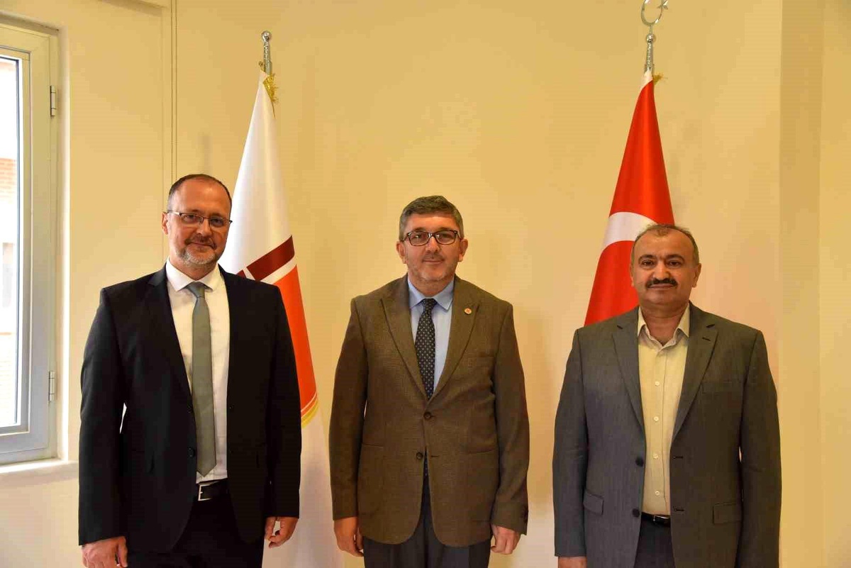 Prof. Dr. Bahadır Sayıncı Dekan Oldu