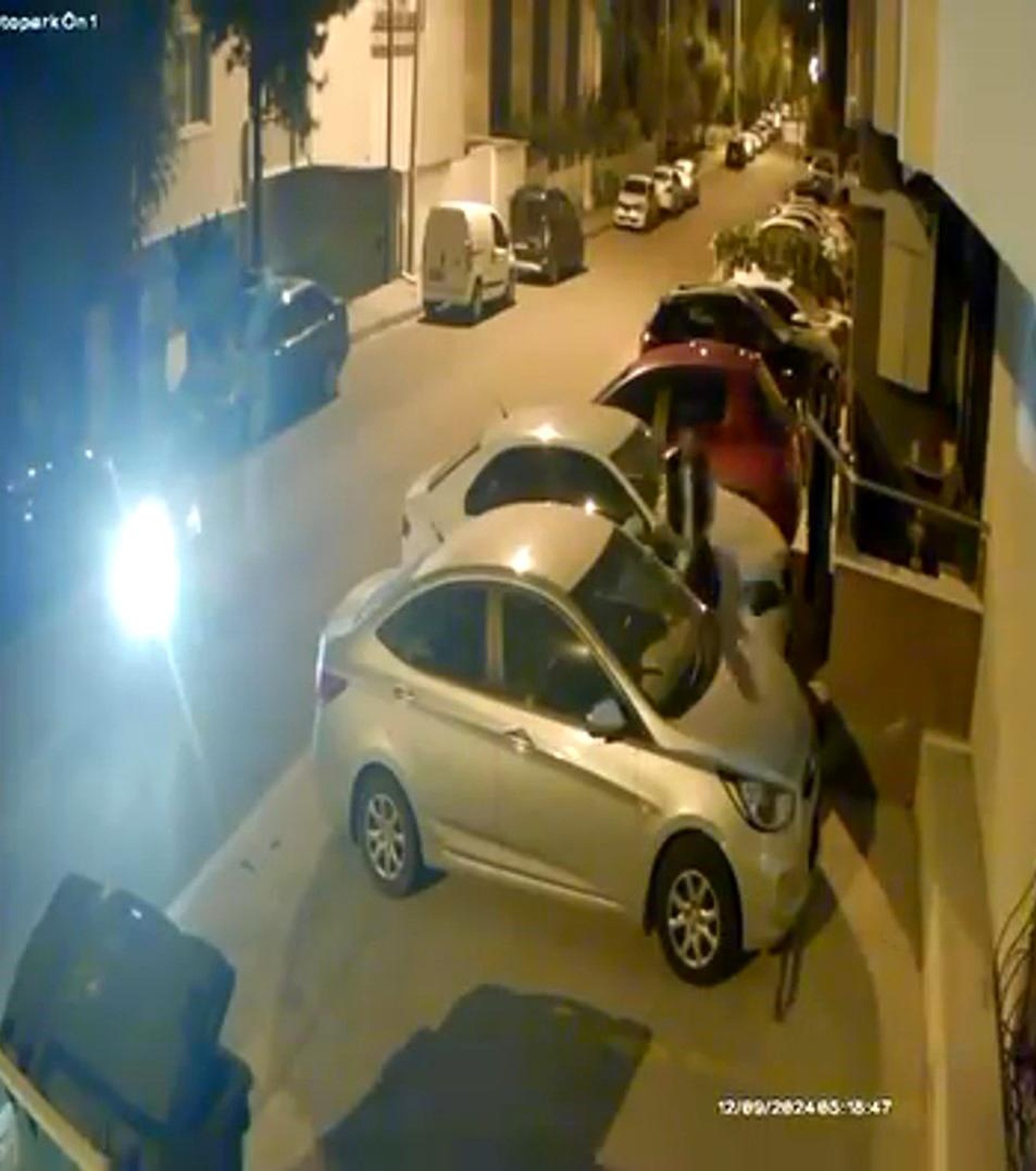 Motosikletli Hırsızlar Kıyafet Çaldı