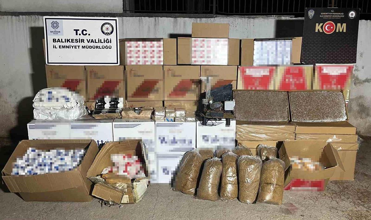 Edremit\'te 1.1 Milyon Kaçak Makaron Ele Geçirildi