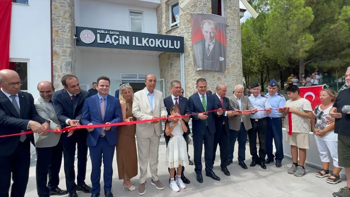 Datça\'da Laçin İlkokulu Törenle Açıldı