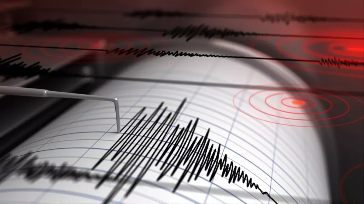 Erzincan\'da 4.1 büyüklüğünde deprem! Vatandaşlar panik dolu anlar yaşadı