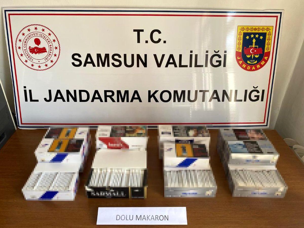 Samsun\'da 3.800 Dal Kaçak Makaron Ele Geçirildi