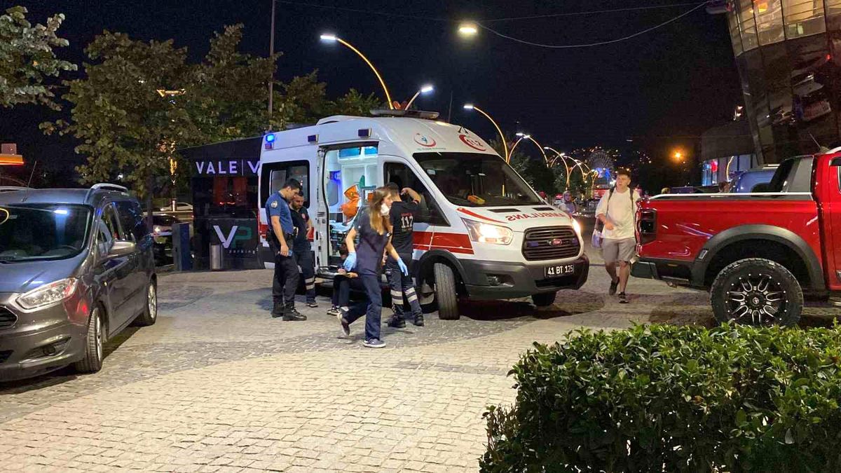 41 Burda AVM\'de Ölüm Olayı