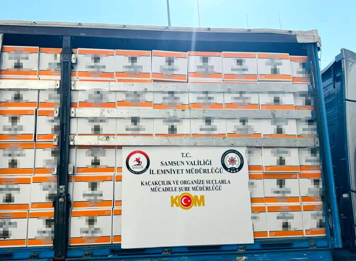Samsun\'da 5,7 Milyon Sahte Makaron Ele Geçirildi