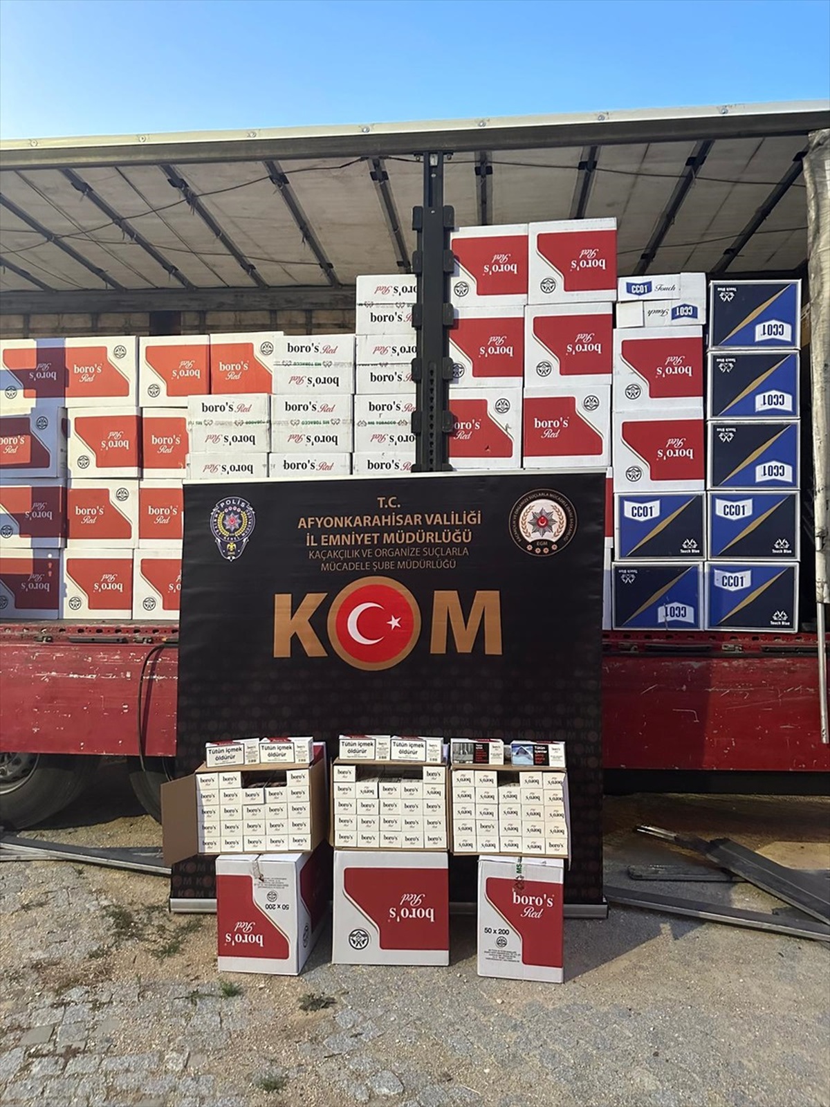 Afyon\'da 2,8 Milyon Makaron Ele Geçirildi