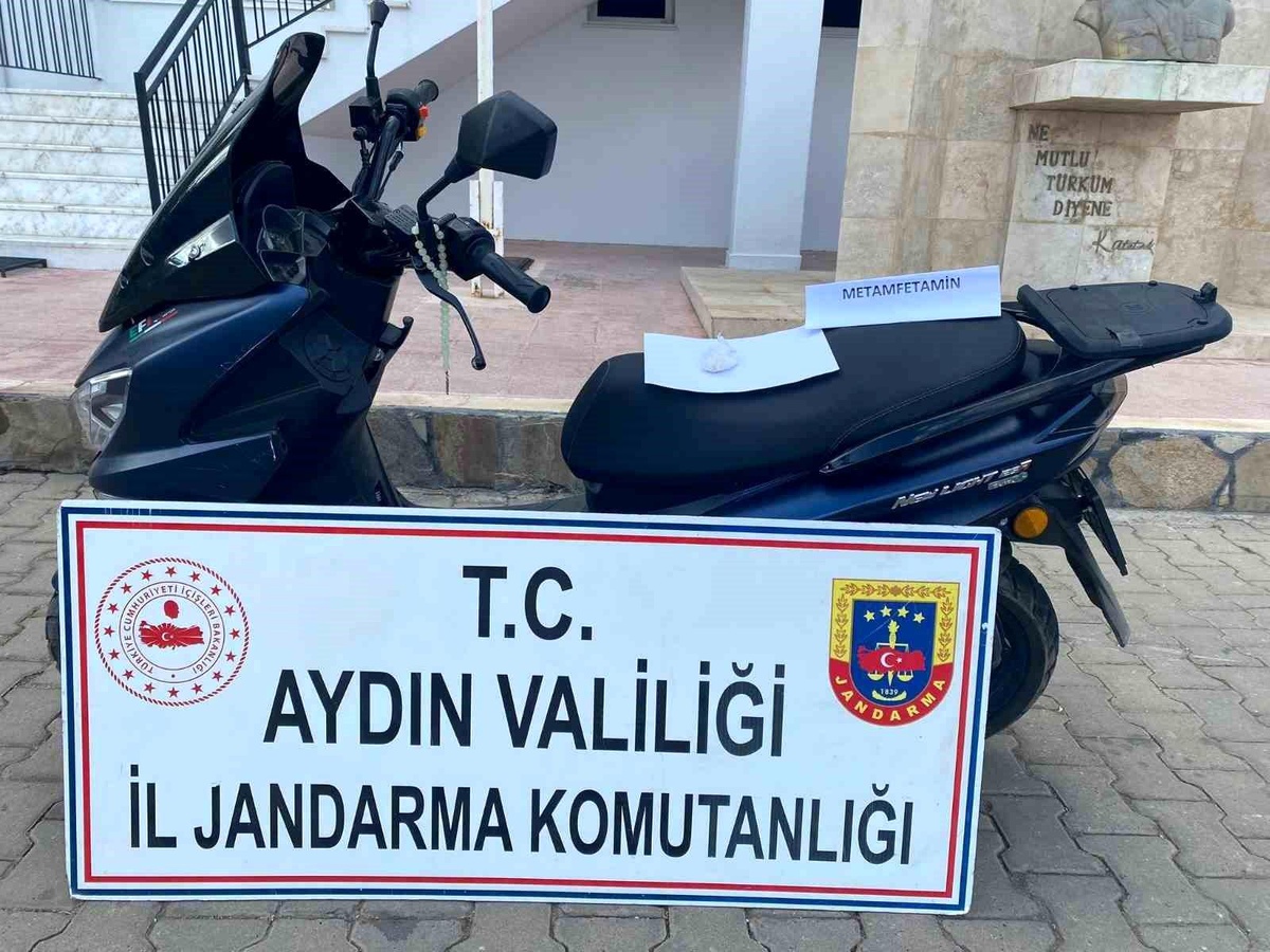 Didim\'de Çalıntı Motosiklet ve Uyuşturucu Ele Geçirildi