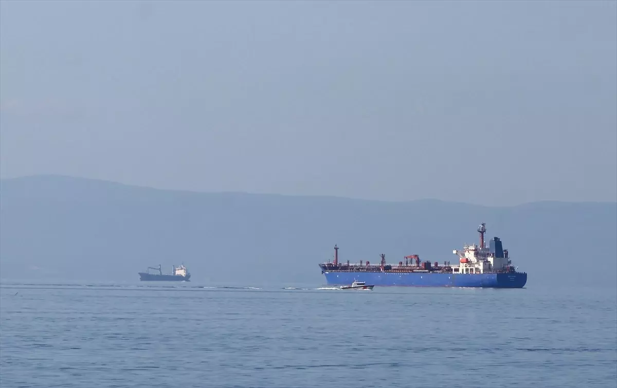 Tekirdağ\'da Kaybolan Gemici Aranıyor