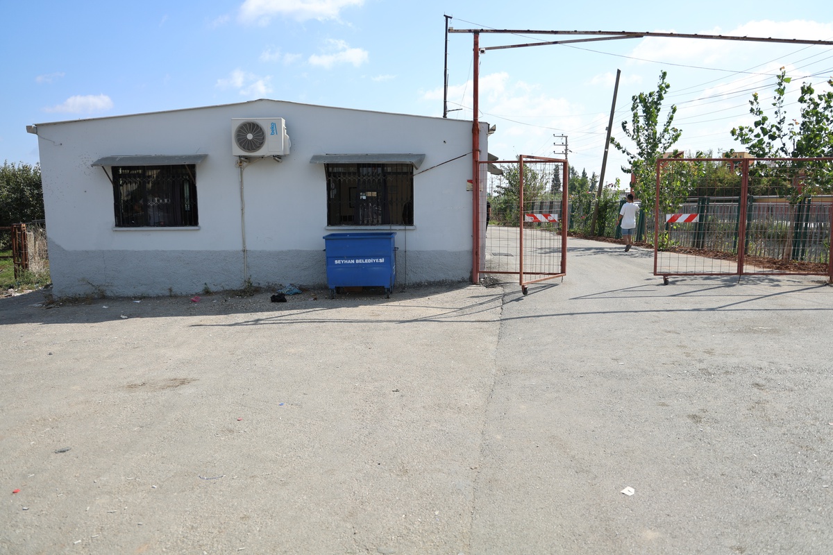 Adana\'da Dolmuş Kavgası: 1 Ölü, 3 Yaralı